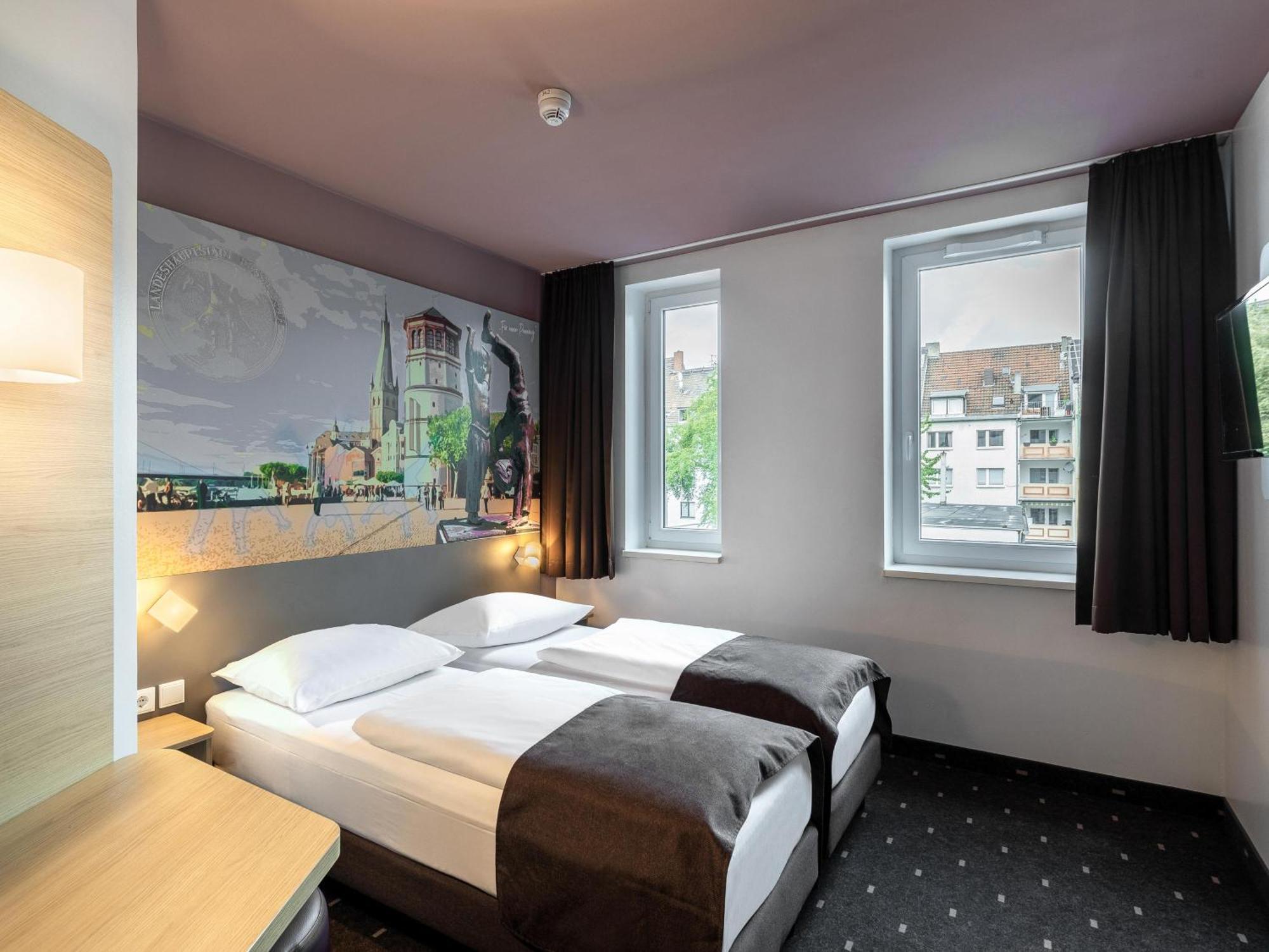 B&B Hotel Duesseldorf-Mitte Екстер'єр фото