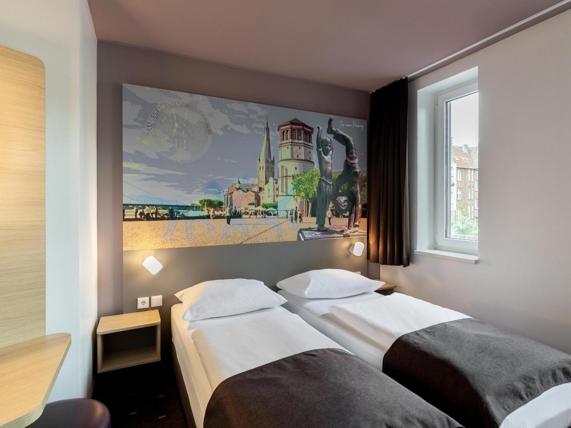 B&B Hotel Duesseldorf-Mitte Екстер'єр фото