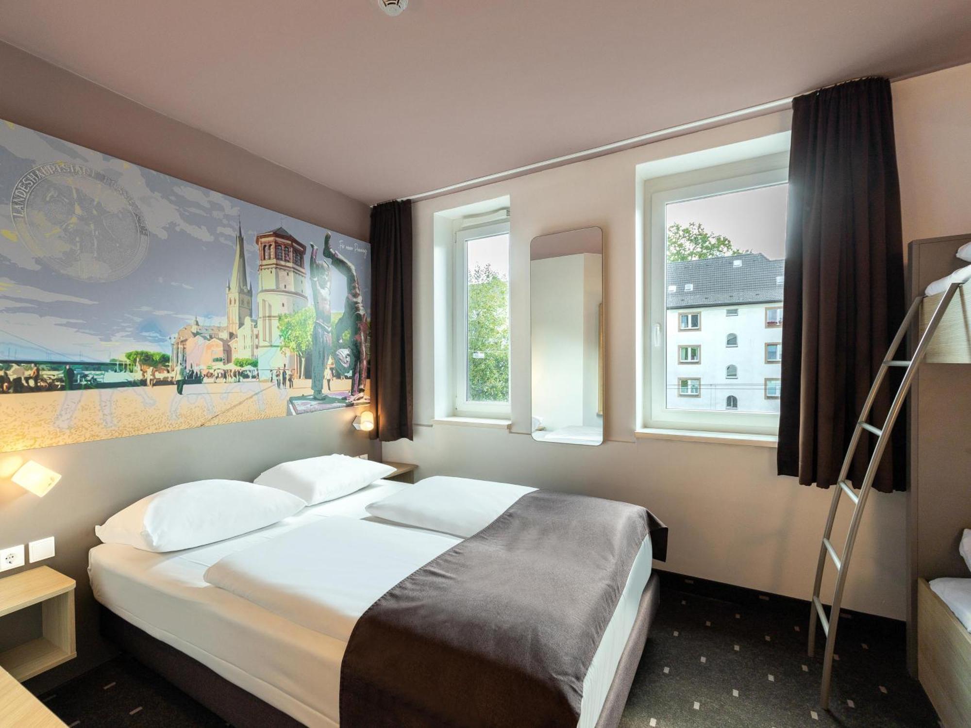B&B Hotel Duesseldorf-Mitte Екстер'єр фото