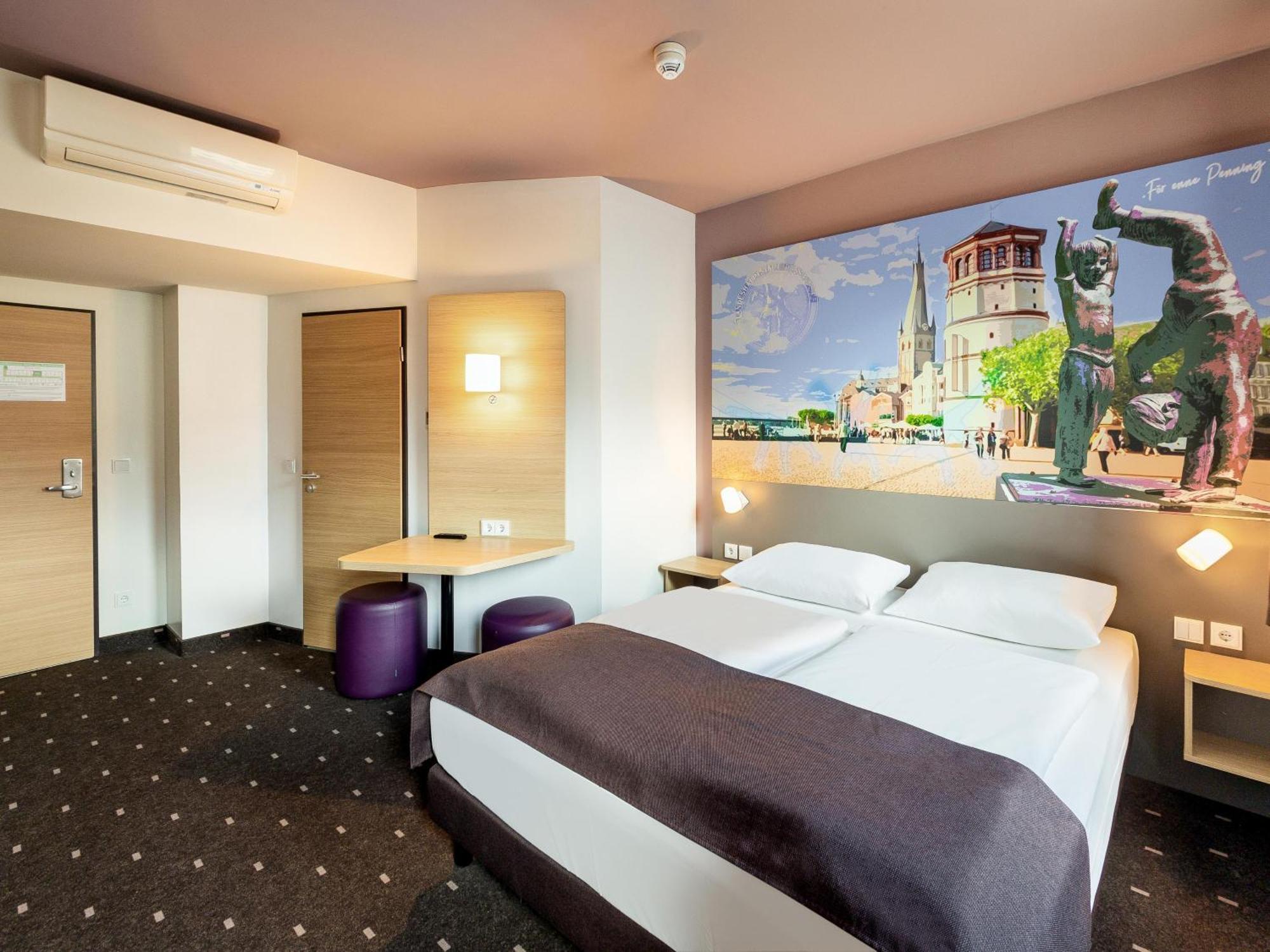 B&B Hotel Duesseldorf-Mitte Екстер'єр фото