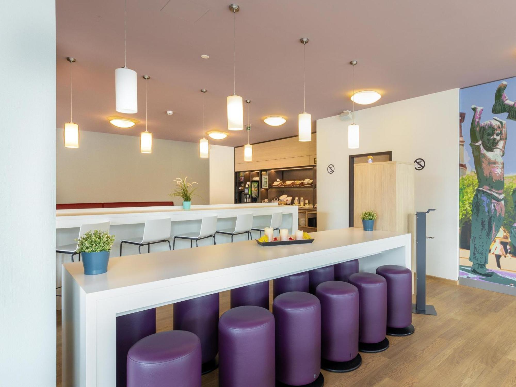 B&B Hotel Duesseldorf-Mitte Екстер'єр фото